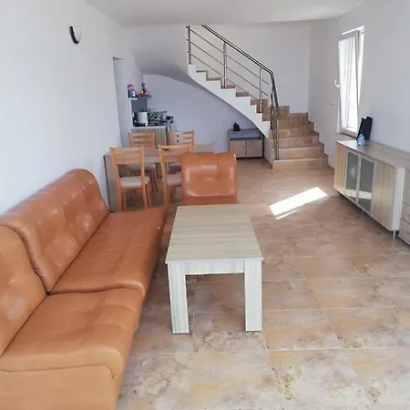 Deval House Tarfa
