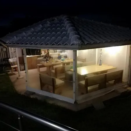 Deval House Tarfa Maison d'hôtes Lozenets