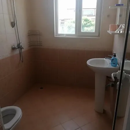 Deval House Tarfa Gasthof *